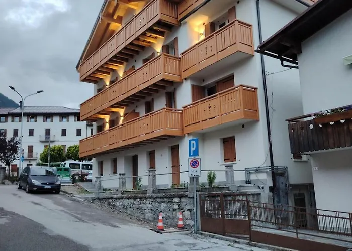 Sogno Delle Dolomiti Апартаменты *